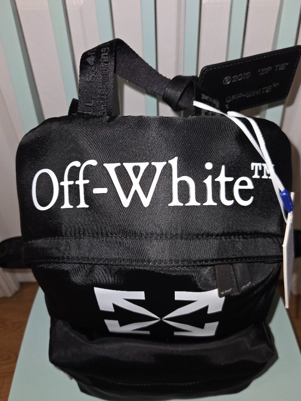 Off-White Classic Dome Logo Backpack - Picture 2 of 10
